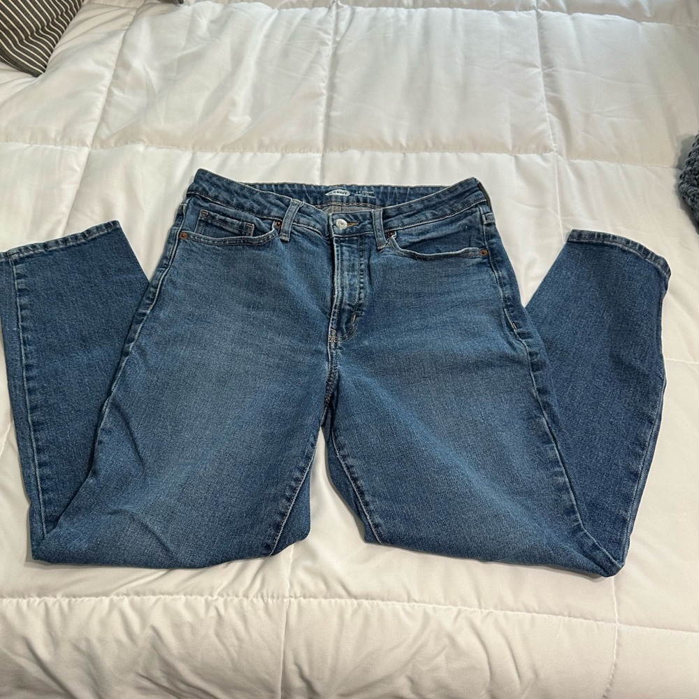 Old Navy OG Straight medium wash blue jeans, size 8